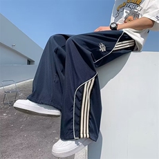 藏青色