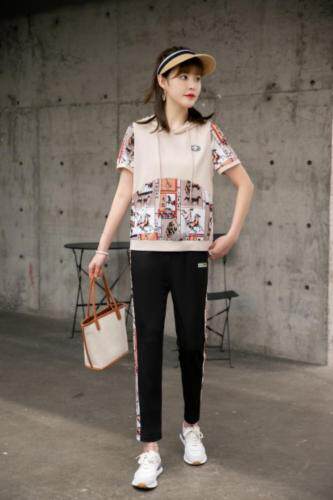 现货供应：拼色休闲套装M一XXL，女装套装/套裙，拉思维加丝