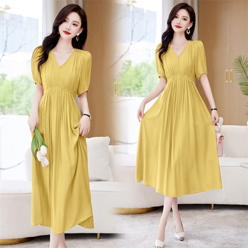 2026年V领韩版宽松收腰显瘦纯色中长款洋气A字连衣裙，女装连衣裙，火爆靓佳人