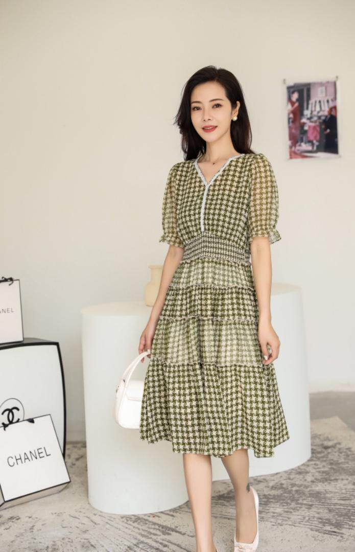 夏季新款连衣裙，女装连衣裙，艾伊贝雪