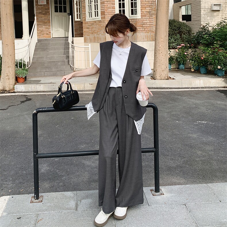 灰色高级感蕾丝拼接西装马甲套装女2025春季新款轻熟风西裤两件套图片