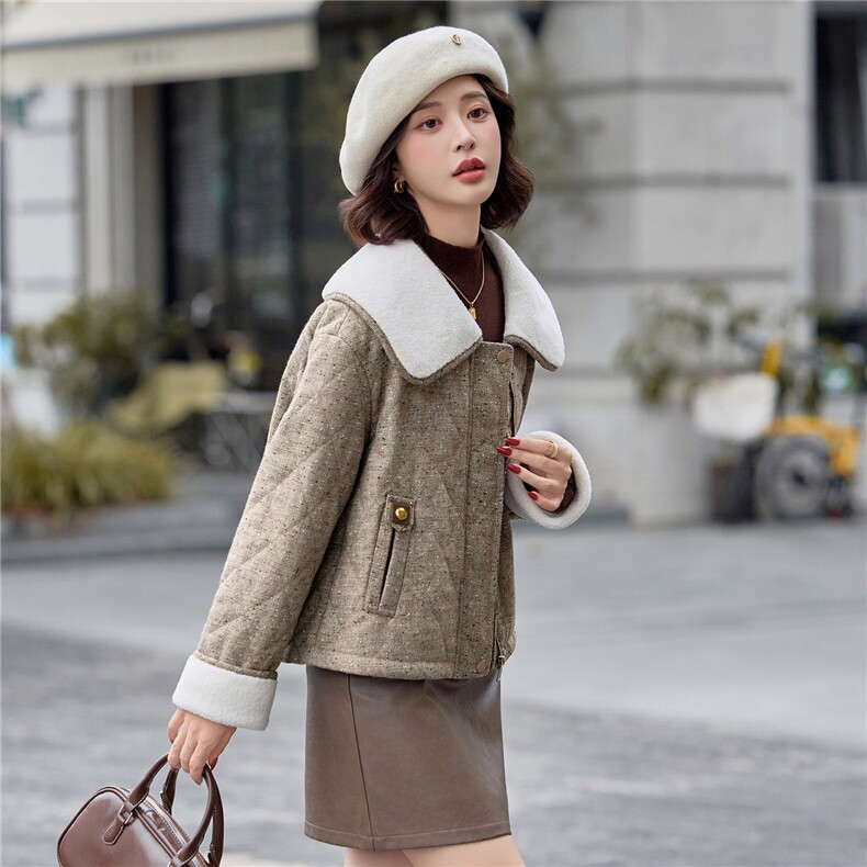 夹棉外套女2025秋秋冬新款小个子巨好看的羊羔毛大翻领轻薄小棉袄，女装棉衣/棉服，依路服饰