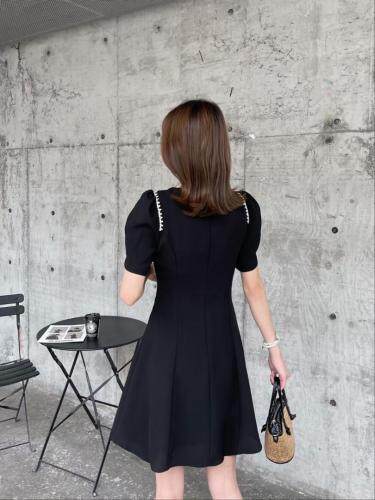 〈现货〉连衣裙，女装连衣裙，伊娜蕾尔