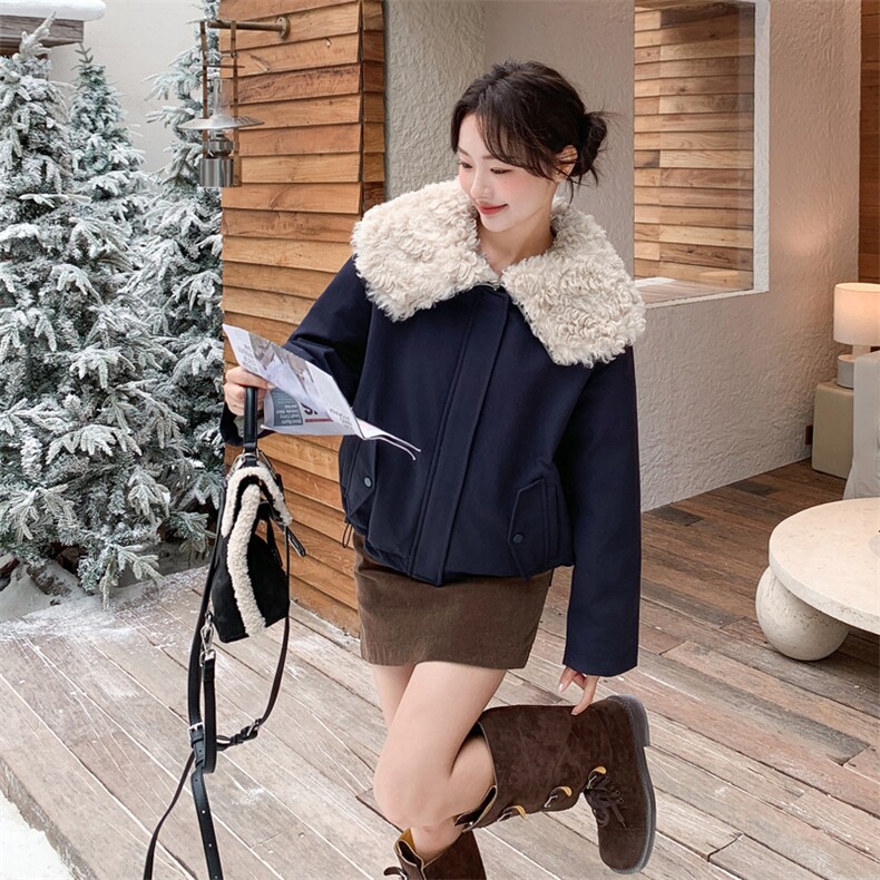 现货-2025年冬季新款大翻领羊羔毛90白鸭绒羽绒服外套女，女装羽绒服，霓裳依族