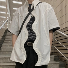 白色