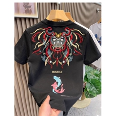 黑色
