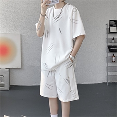白色
