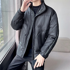 港风标50%白鸭绒羽绒服冬季男短款保暖时尚立领外套男7503-P120，男装羽绒服，星座1210A