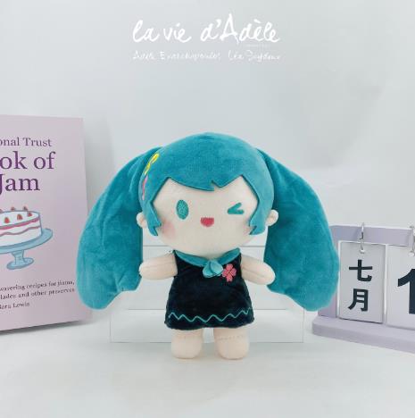 黑色裙子初音生日礼物抓机婚庆礼品抛洒精品，宁静玩具