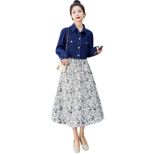 时尚牛仔外套高级感穿搭套装碎花连衣裙女早春季洋气质两件套图片