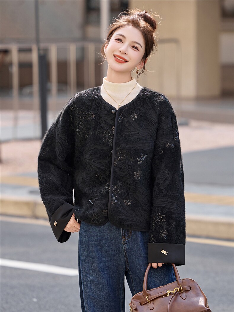 真兔毛绒短外套女冬季2025新品显瘦气质小众设计感新中式时尚女装,女装短外套,意芙