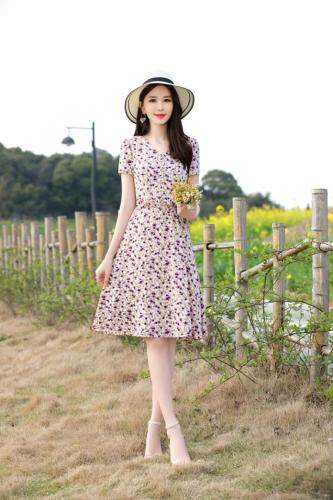 现货，淑女小碎花连衣裙，女装连衣裙，金典明美