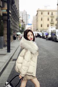 90绒羽绒服图片