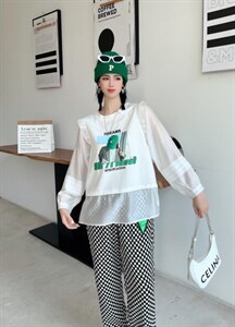 春款拼接卫衣图片