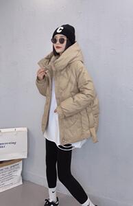 2021羽绒服图片