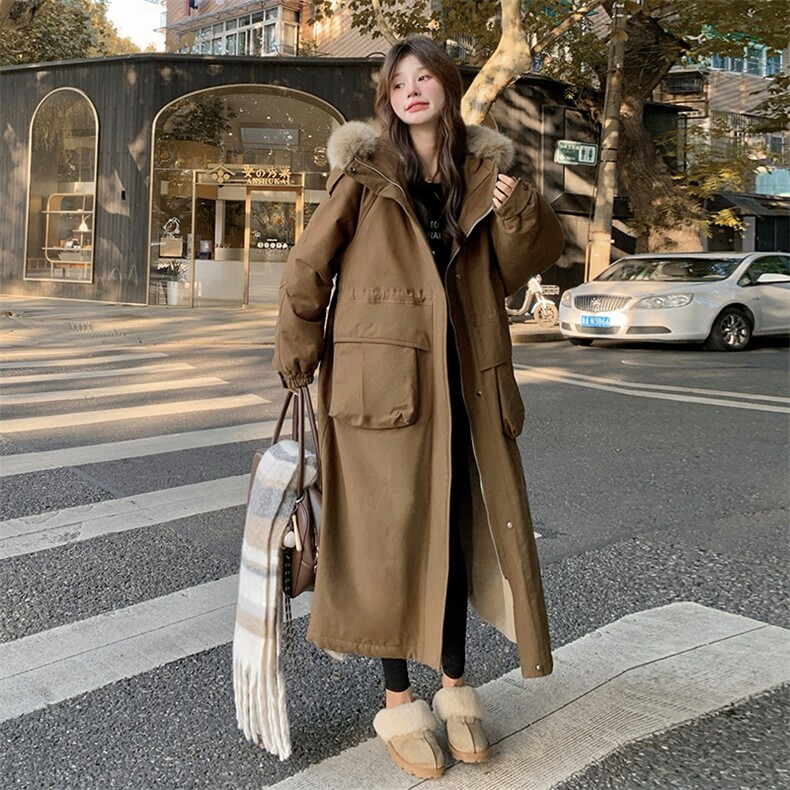 韩系工装抽绳收腰加绒加厚派克服外套女冬新款长款过膝大毛领棉衣图片
