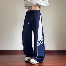 藏青色