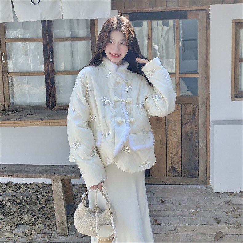 新中式国风刺绣羽绒服女2025年冬季新款温柔风甜美减龄白鸭绒外套,女装羽绒服,2C327