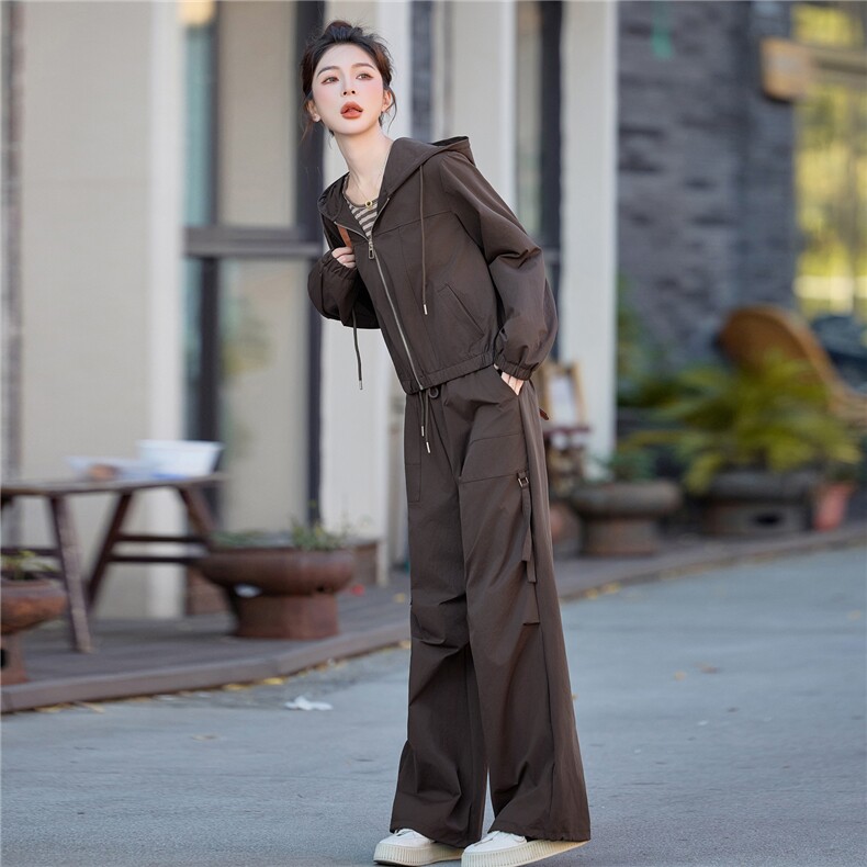 现货！！！2025年秋季全新时尚休闲减龄三件套9508，女装套装/套裙，红依佳