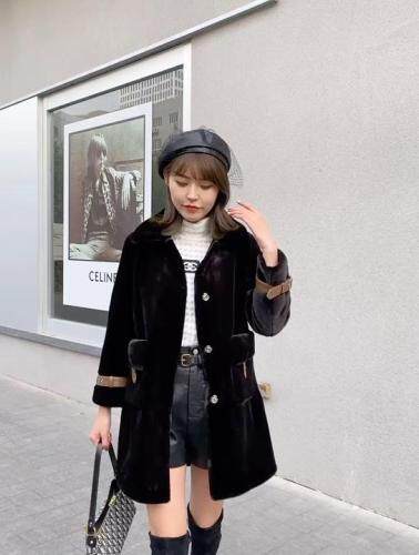 冬装新款、紫金貂裘皮大衣外套，女装，拉思维加丝