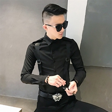 黑色