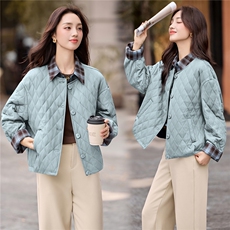2025年冬季格子翻领假两件菱形格夹棉棉服短外套开衫上衣，女装棉衣/棉服，简韵佳