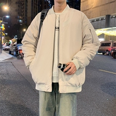 米白色