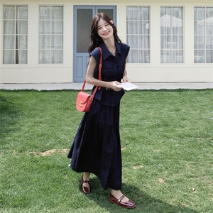 牛仔套装裙女2025夏季新款时尚减龄复古洋气无袖衬衫半身裙两件套图片