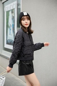 现货高品质标90绒羽绒服图片