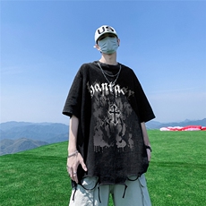 黑色