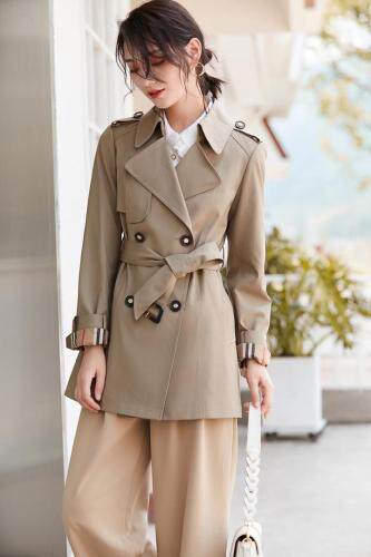 经典英伦风撞色透露新颖时尚高密的面料细腻密实不失筋骨感，其它，千浪依族