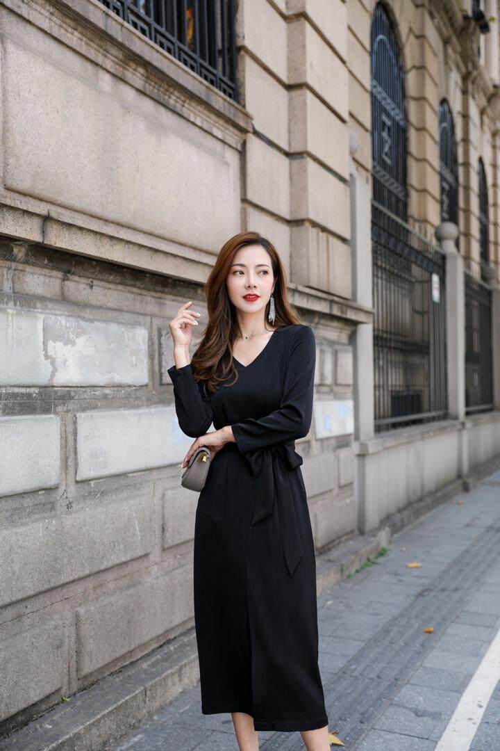 春装气质连衣裙，女装连衣裙，蓝芝衣秀