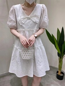 韩版蝴蝶结宽松连衣裙图片