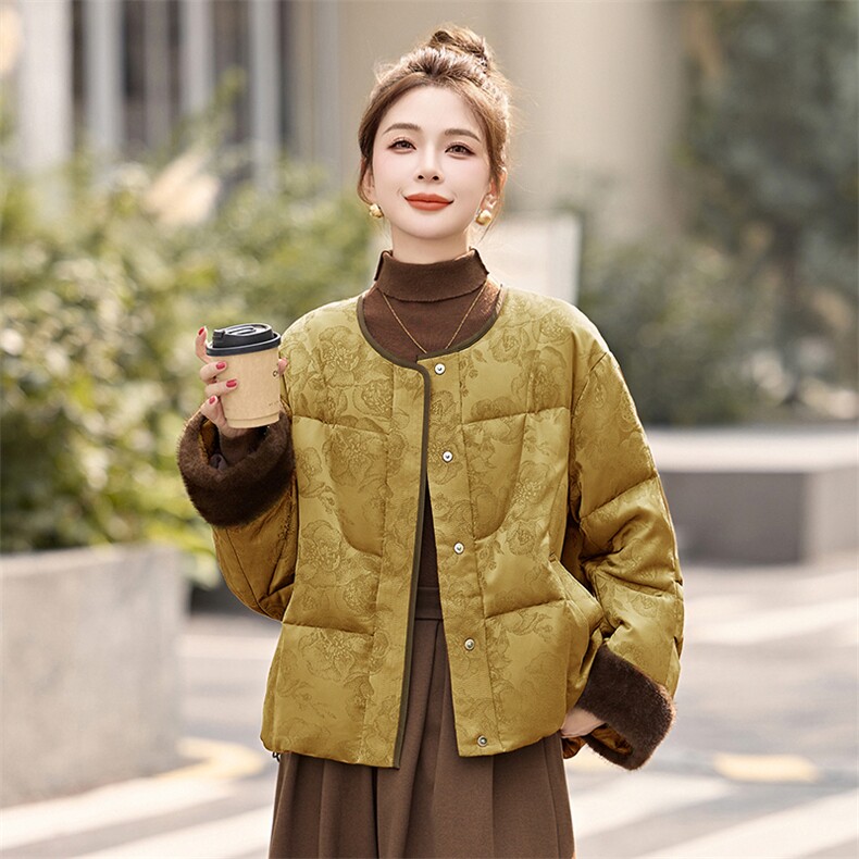 新中式g风提花羽绒服女2025冬季新款时尚拼接白鸭绒短款外套,女装羽绒服,美沁
