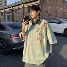 奶绿色