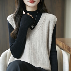 2024秋季新款V领针织加厚毛衣马甲女叠穿配衬衣保暖宽松外穿坎肩，女装马甲，源达羊绒