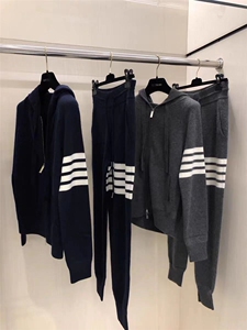 秋冬新款简约休闲女装套装舒适慵懒包芯纱运动服时尚百搭条纹设计图片