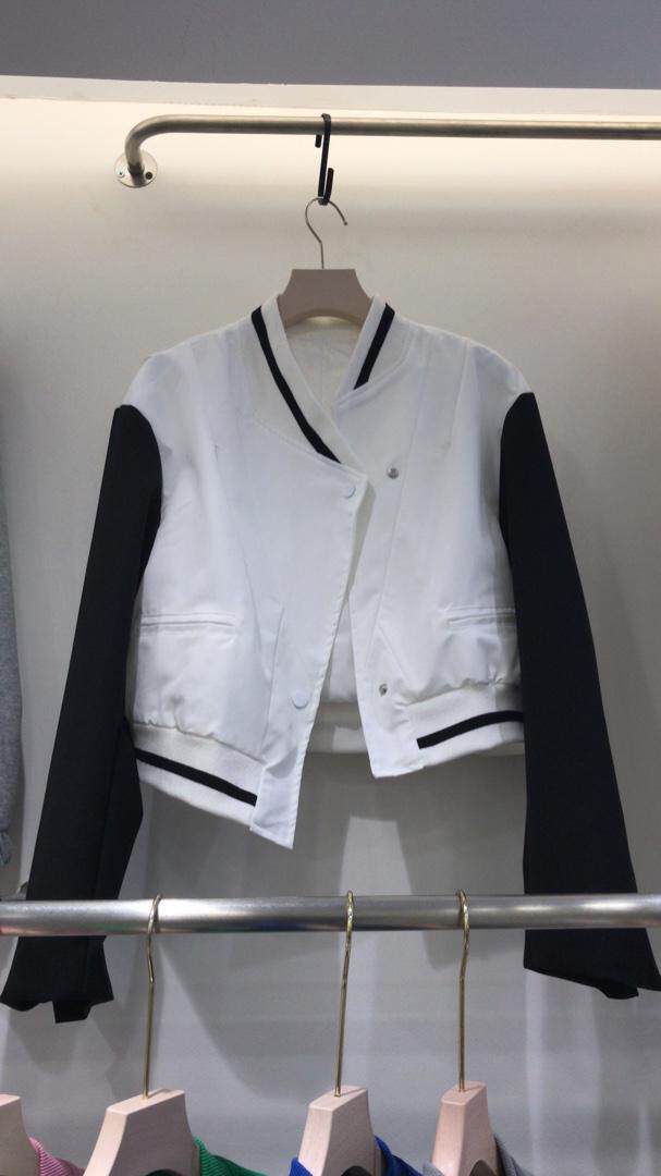 现货不规则袖子面料拼接外套，其它，魅力布梵