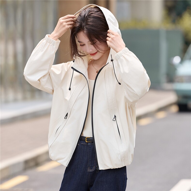 短款风衣外套女春秋2025年初秋季新款女装气质小个子休闲时尚上衣,女装短外套,丽影随形