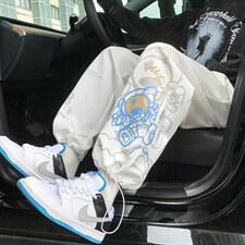 2024秋冬数据新款港风卡通印花抽绳束脚运动休闲裤K230-P45，男装休闲裤，星座914-3