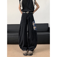 黑色
