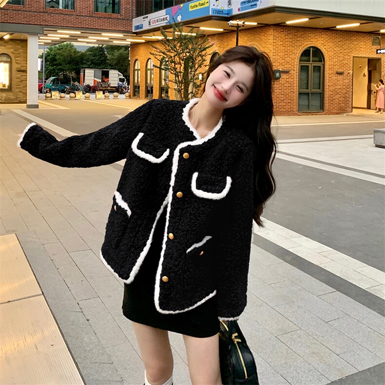 红色短款小香风羽绒服外套女2023冬季新款小个子皮毛一体毛绒上衣,女装短外套,2C085