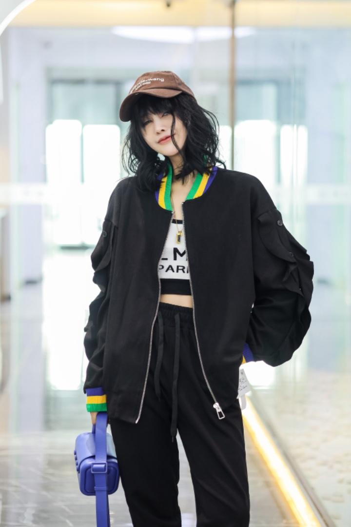 2022年新春款棒球服外套女休闲拼接棒球服时尚宽松洋气,女装其它,卡菲莱