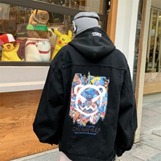 黑色