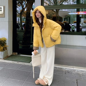 新款现货，格纹拼接连帽羽绒服50绒2C093-6677-P235-K358图片