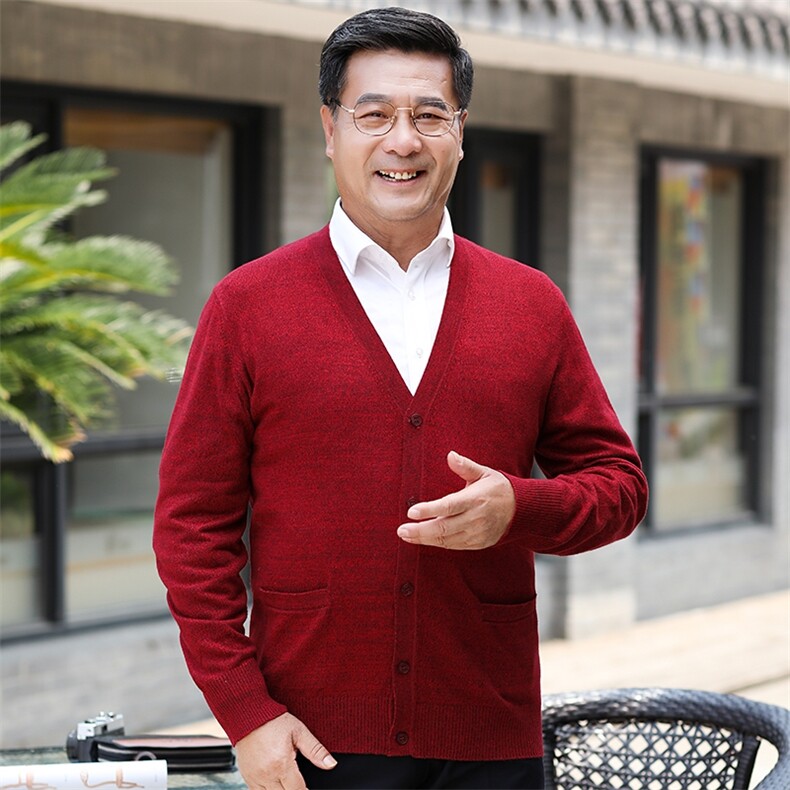 2024秋冬新款中老年男款V领纽扣纯色经典开衫，男装羊绒开衫，衣恋羊绒