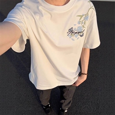 白色