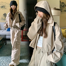 K姐户外风尼龙绉短款宽松连帽气质花苞外套女，女装短外套，纯色衣恋