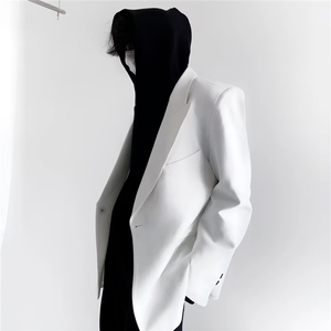 春秋小众极简ins白色西装外套男垂感戗驳领休闲垫肩西服W6612-P55图片