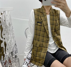 秋款马甲图片